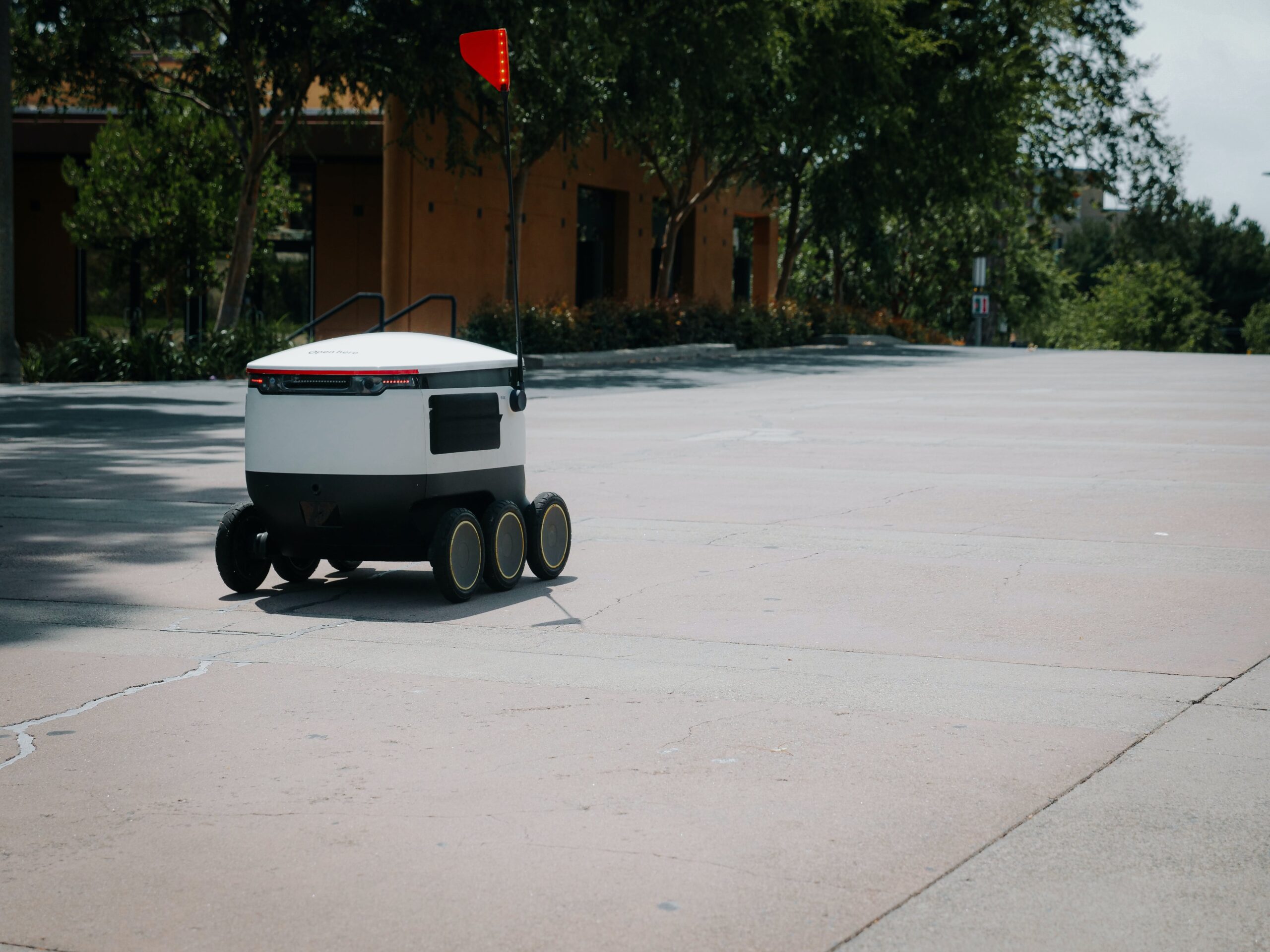 DfT confirms funding for research of delivery robots