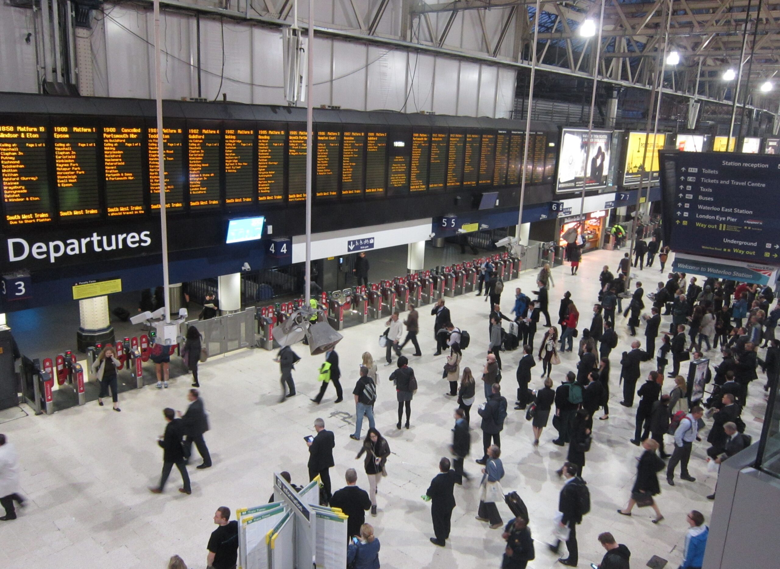Network Rail to deploy AI-powered ‘crowd monitoring’ at Waterloo station